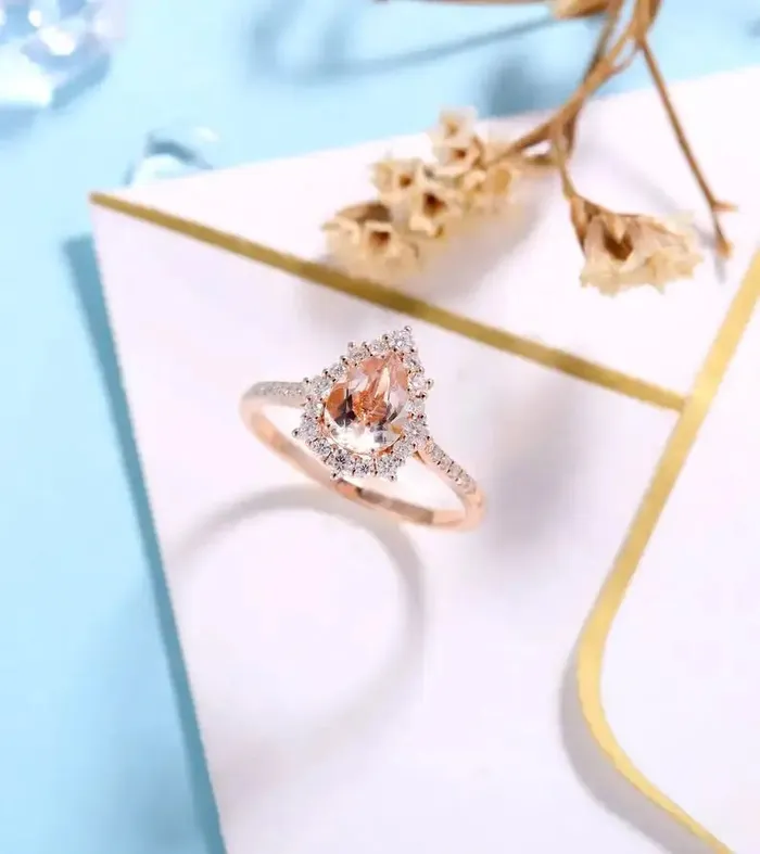 Luxus Moissanite Rings Silver or Gold Pear Cut Halo Engagement Ring 125ct